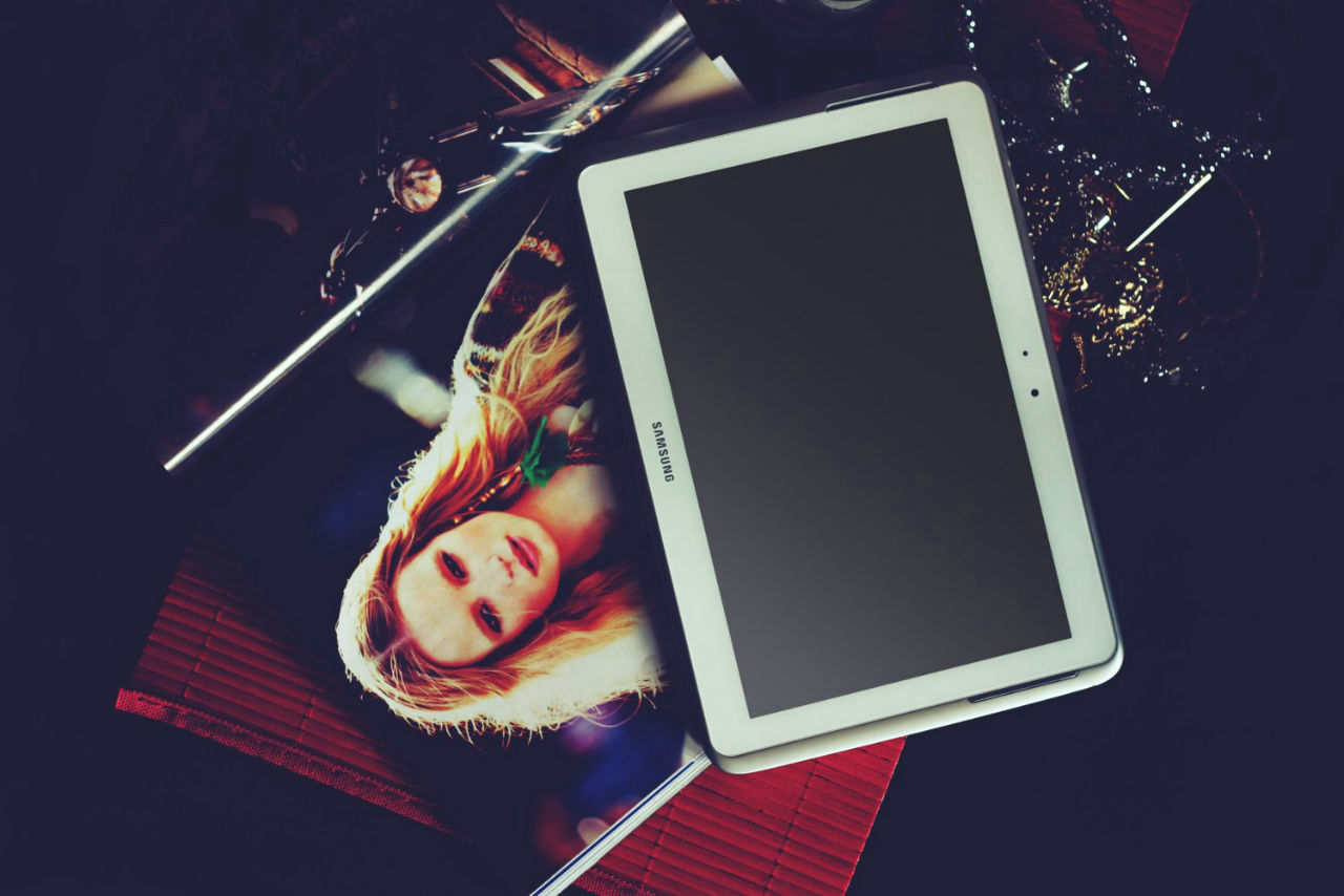 Samsung tablet mockup mockup | MockupsJar